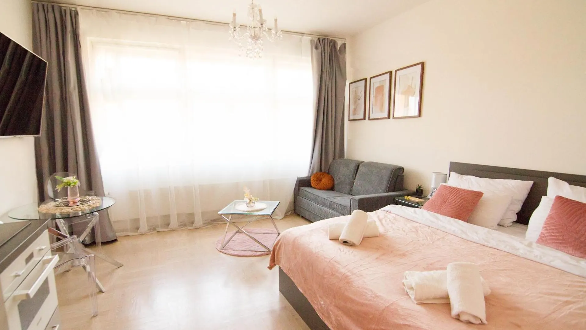 Luxury Apartment Near Charles Bridge Praga